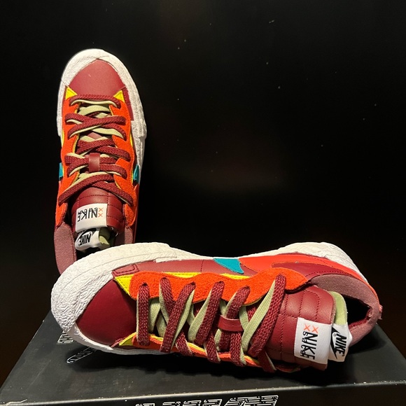 Nike Blazer Low sacai KAWS Red NIB - Picture 6 of 8